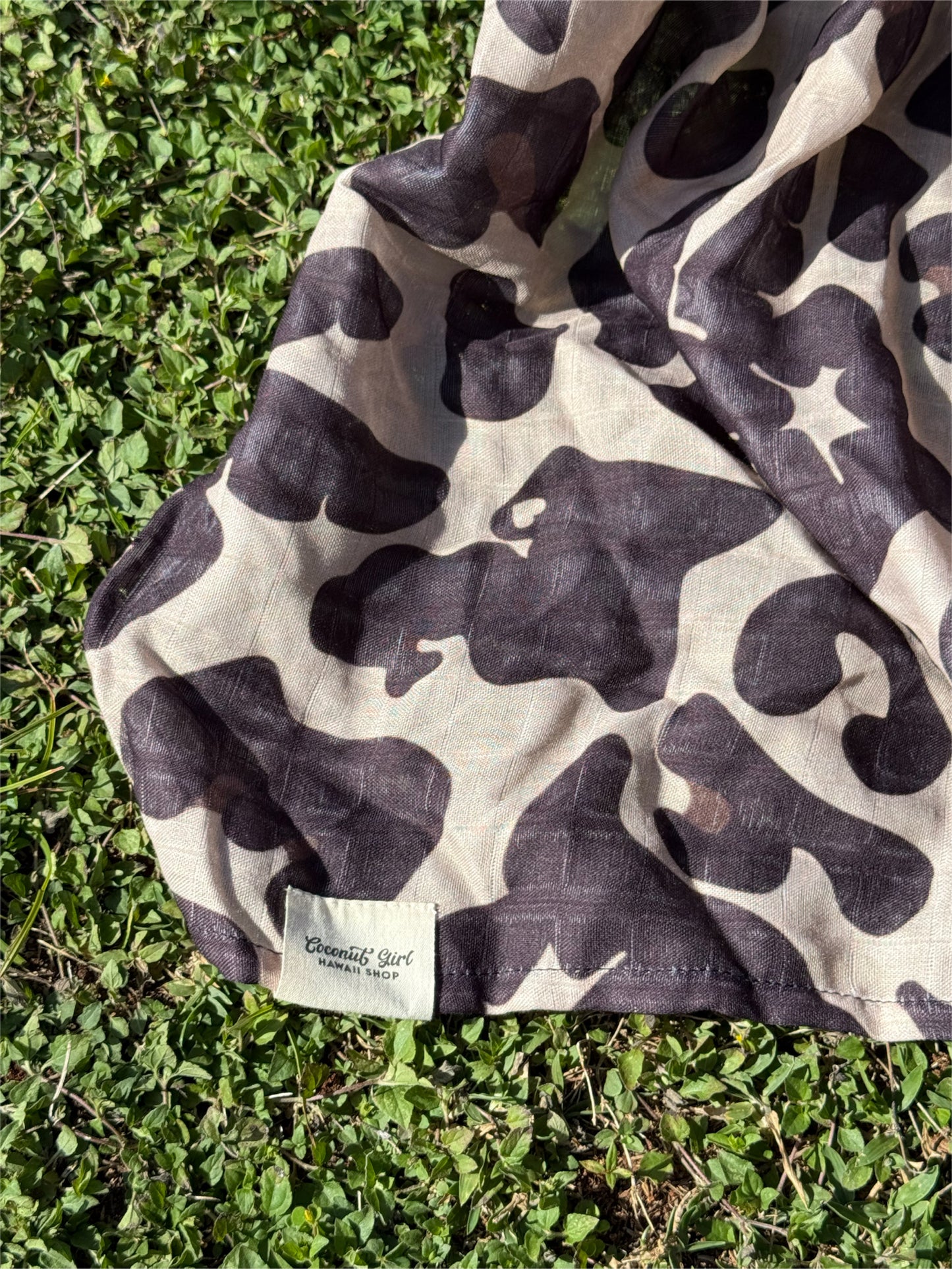 EWA BEACH CHEETAH SWADDLE